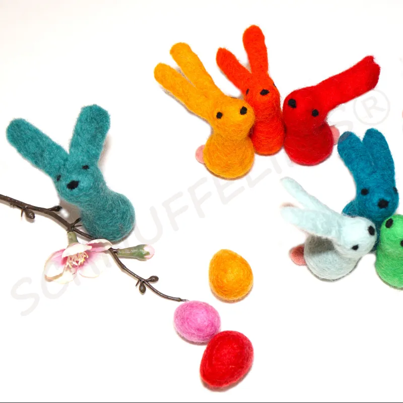 Bunte Osterhasen Hasen Aus Filz Filzeier Farbenfrohe Osterhasen