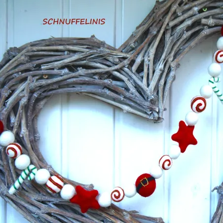 Filz Lichterkette, Baumschmuck mit Kind basteln, Bastelfilz, Girlande