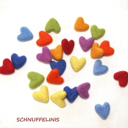 felt hearts, rainbow felt mobile DIY, Schnuffelinis hearts rainbow