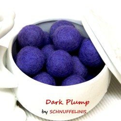 Felt balls 4 sizes mix pink shades