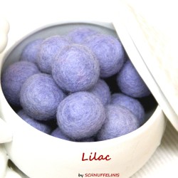 Felt balls 4 sizes mix pink shades