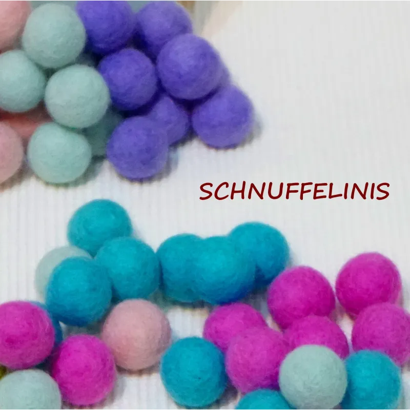 felt balls for girls, pom poms garland, mobile for girls