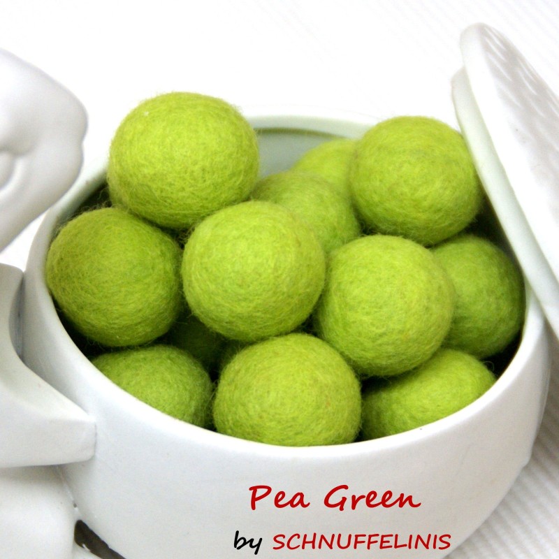 Felt balls 4cm/1,57"