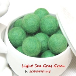 Felt balls 4cm/1,57"