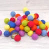 Feltro, palline di feltro colori dell'arcobaleno, idea Montessori