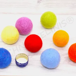 boules de feutre multicolores, arc-en-ciel Montessori, Montessori