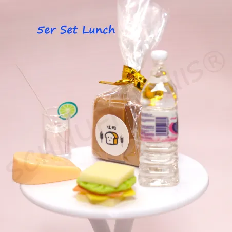 Set repas lutin miniature, boisson, bouteille, sandwich set