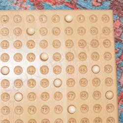 wood board number counting