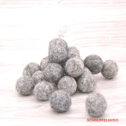 Felt balls 4 sizes mix 1