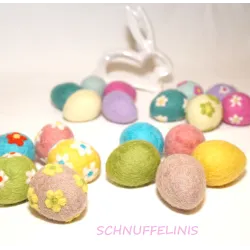 Pastel felt Easter eggs, eggs to hang up, sets of 4 wool felted eggs