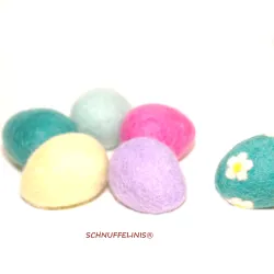 Pastel felt Easter eggs, eggs to hang up, sets of 4 wool felted eggs