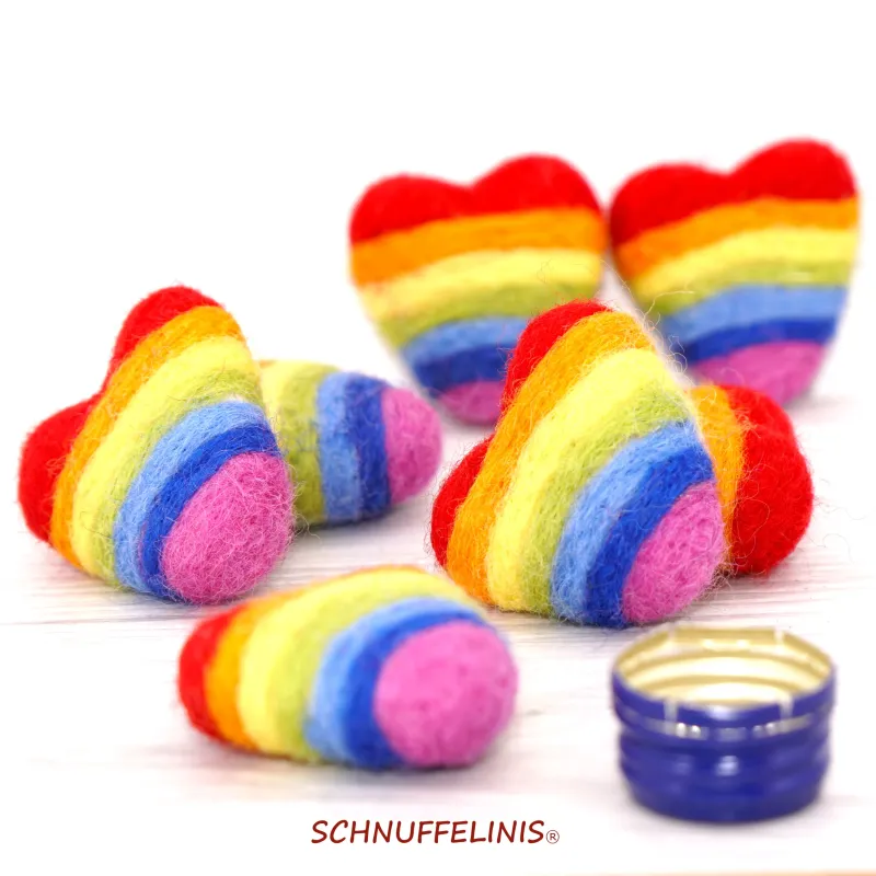 Filz Regenbogen Herzen, Filz Herzen Love is Love, Filzregenbogen Herz