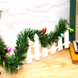 Miniature door garland, Christmas garland miniature, dollhouse garland