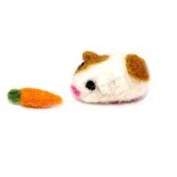 Guinea pig, guinea pig with carrot, felt guinea pig, guinea pig brooch