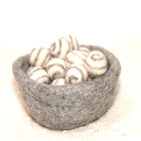 Felt balls with spiral pattern