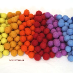 Felt balls rainbow 80pcs. XL Mix