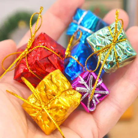 Miniature gifts, mini colourful gifts