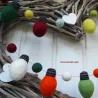 Catena luminosa di palle di feltro, decorazione dell'albero Natale
