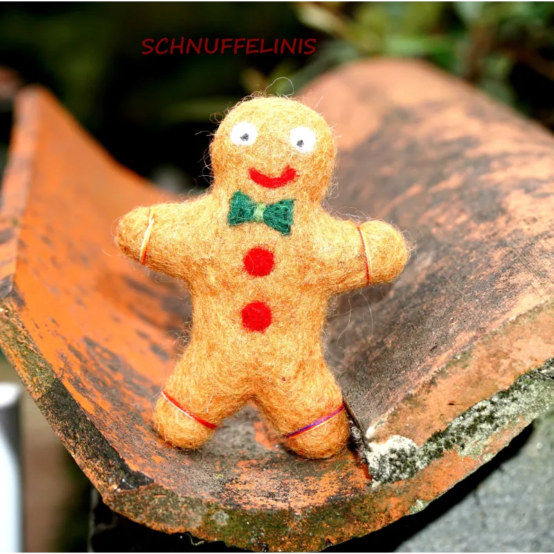 Christmas gingerbread men, Christmas ornaments, felt gingerbread