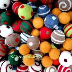 Christmas felt, handmade felt balls ornaments polka dotted