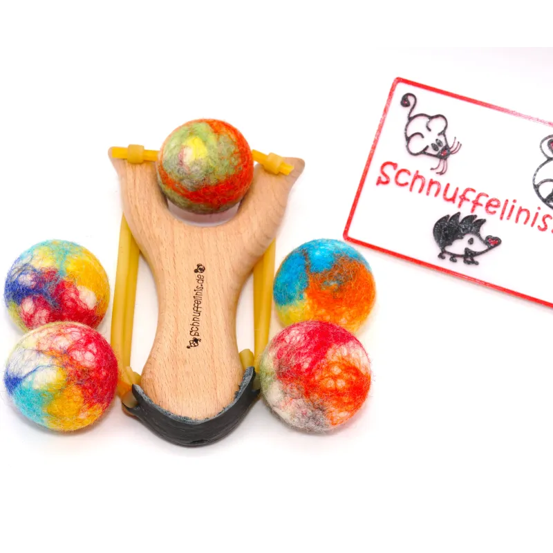 Wooden slingshot rattle felt balls set, stockings kids rattle gang