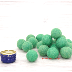 Felt balls 4 sizes mix green 50pcs.
