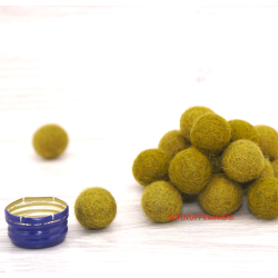 Felt balls 3 sizes mix green 50pcs.