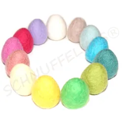 felt eggs, polka dotted egg, felted easter eggs, felt eggs polka dots