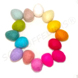 felt eggs, polka dotted egg, felted easter eggs, felt eggs polka dots