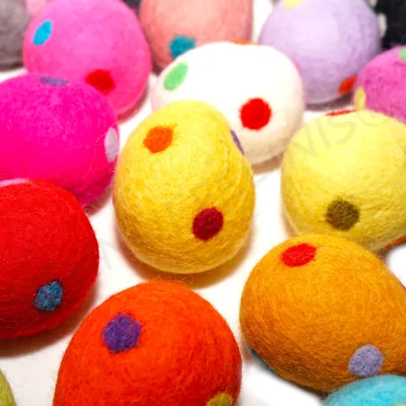 Easter eggs, felted Easter egg, XXL eggs polka dots, polka dotted eggs