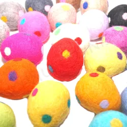 Easter eggs, felted Easter egg, XXL eggs polka dots, polka dotted eggs