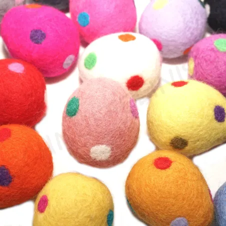 Easter eggs, felted Easter egg, XXL eggs polka dots, polka dotted eggs