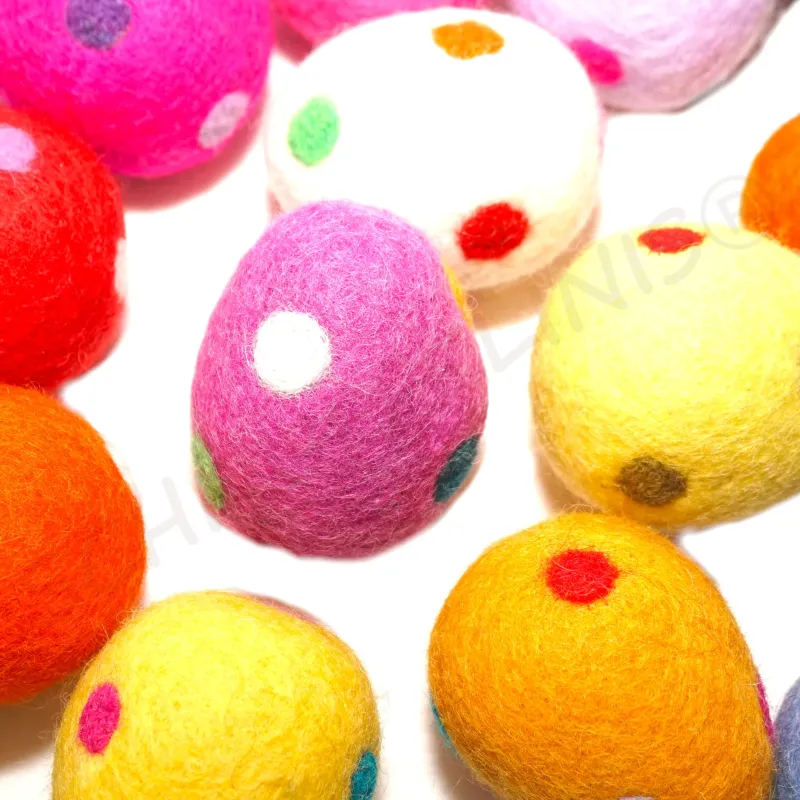 Easter eggs, felted Easter egg, XXL eggs polka dots, polka dotted eggs