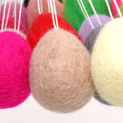 felt eggs hanger, felted easter eggs to hang, felt eggs large