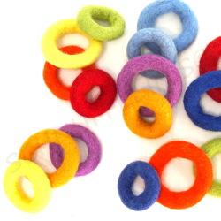 Felt rings rainbow 2sizes Schnuffelinis