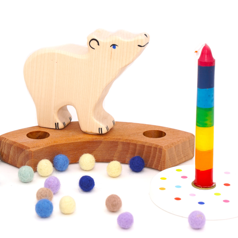 Polar bear motif plugs