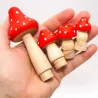 Enfant d'anniversaire champignons en bois, temps automne anniversaire