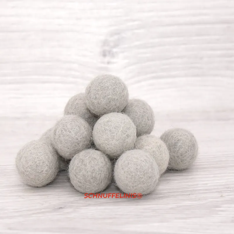 Retrieving felt ball for dogs, dog toy washable quality from Stuttgart Retrieving felt ball for dogs, dog toy washable quality from Stuttgart