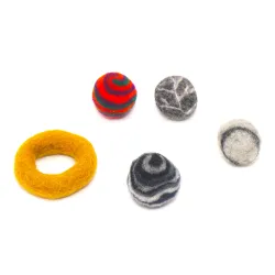 Cat toy balls 3cm/1,18inch felt balls, cats toy quality from Stuttgart