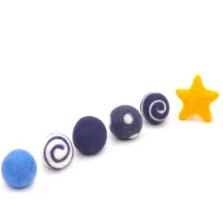 Cat toy balls 4cm/1,57inch felt balls, cats toy quality from Stuttgart