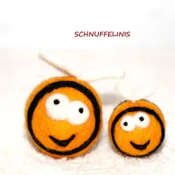wool felt bees, Baby Mobile, cat toy bees, Bees felted with 5 faces