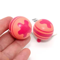 Offrir de la joie avec des toupies, Gyroscopes colorés à l'envers