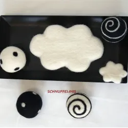 Felt cloud creme, felted clouds DIY craft mobile, Baby felt mobile