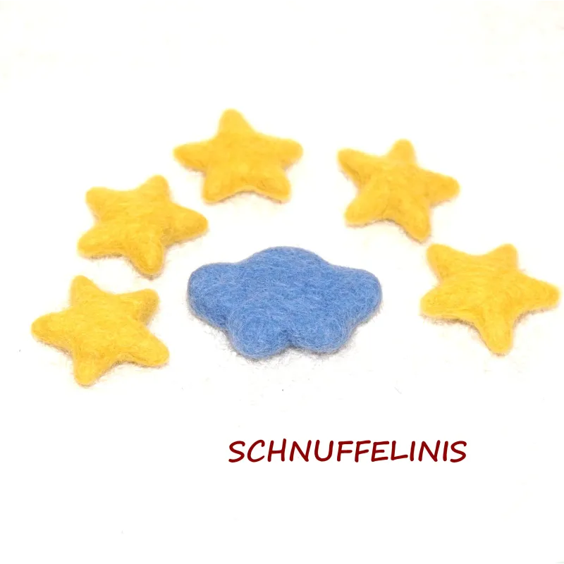 Nuvola di feltro azzurro Nuvola di feltro azzurro