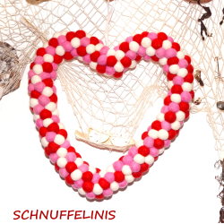 Türkranz Herz aus Filzkugeln