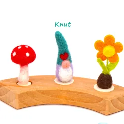 Felt gnome motif pin, felted gnome Knut for Grimms