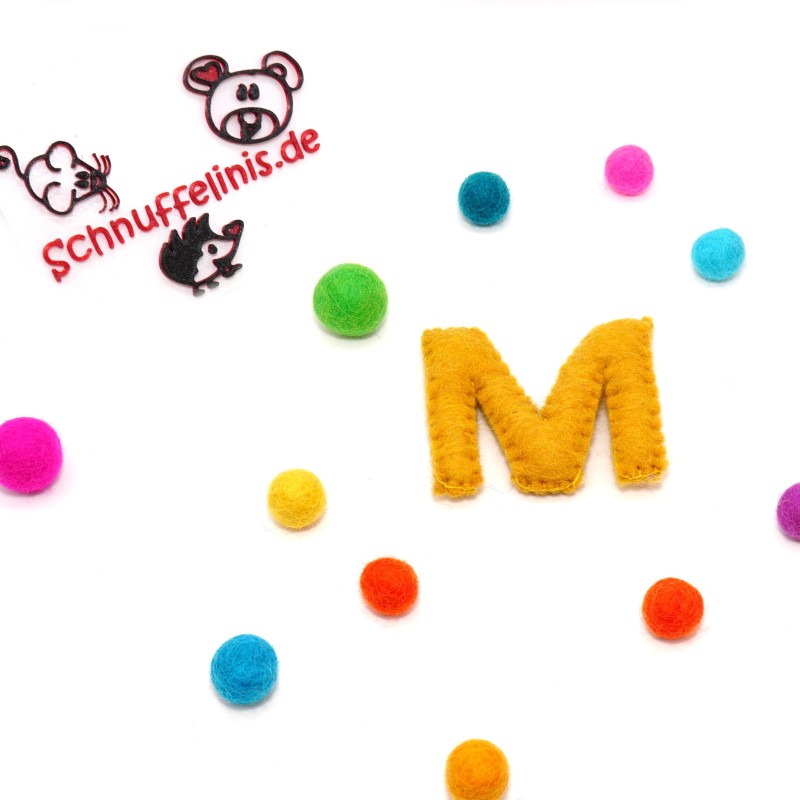 felt letter M Schnuffelinis
