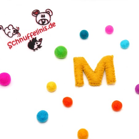 felt letter M Schnuffelinis