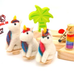 Unicorn rainbow motif plug Schnuffelinis