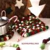 Topfuntersetzer in weihnachtlichen Farben, Untersetzer aus Filzkugeln